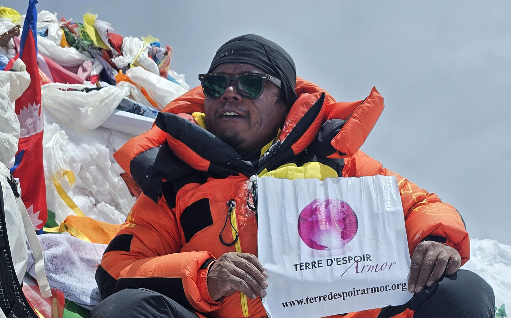 On Everest Terre d'Espoir Armor